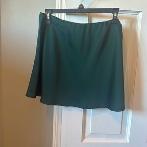 Gianni Bini Satin Skirt. Womens size Small. New with tags.